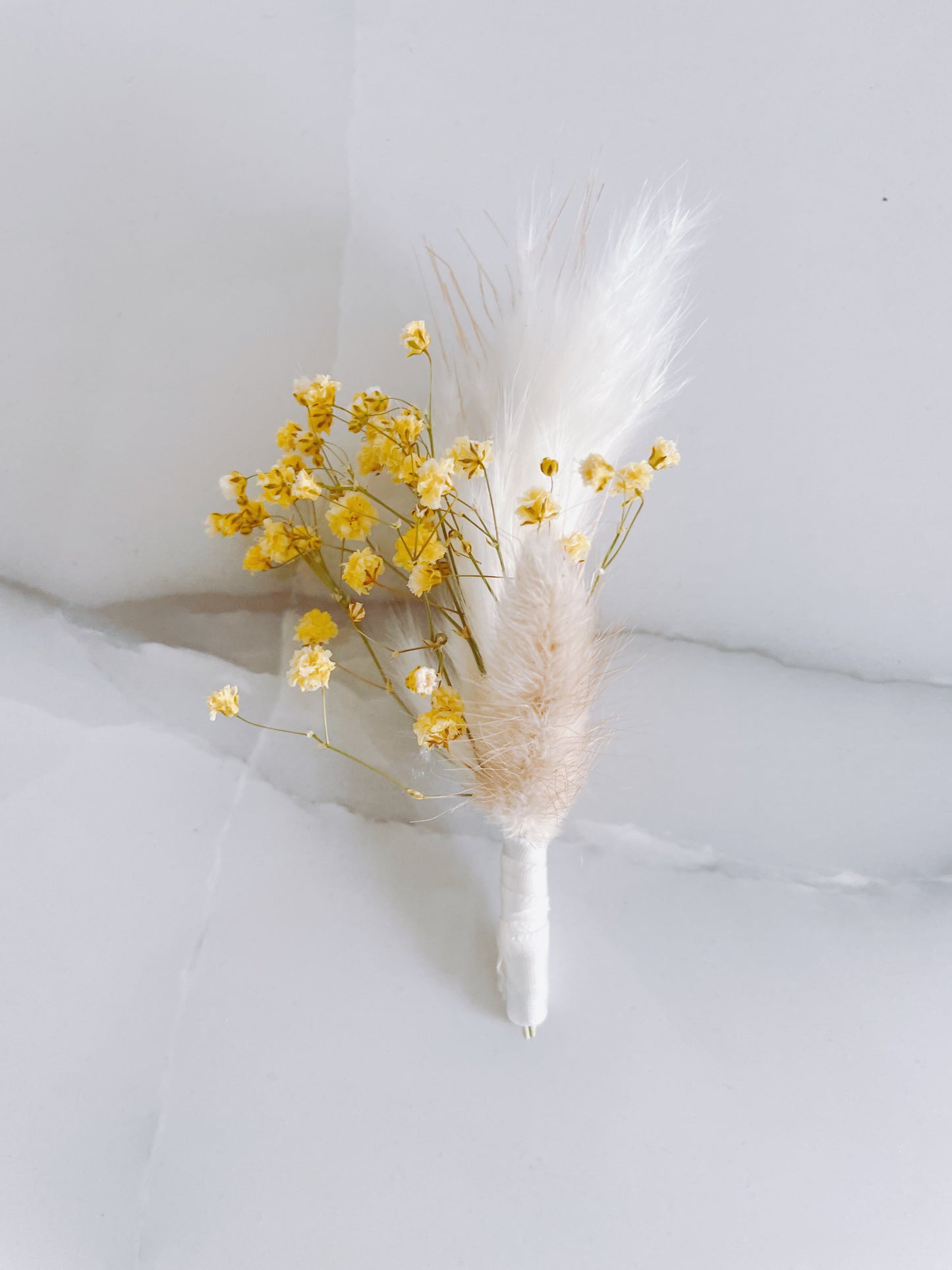 Pampas Grass+Baby’s Breathe+Bunny Tails+Pink+Blue+Cream+Purple+Red+ Yellow+Leaf Boutonniere, Spring Wedding, Summer Wedding Boutonniere, Wedding Boutonniere, Groomsmen Boho Boutonniere